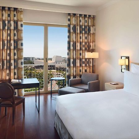 Moevenpick Ambassador Hotel Accra Bagian luar foto