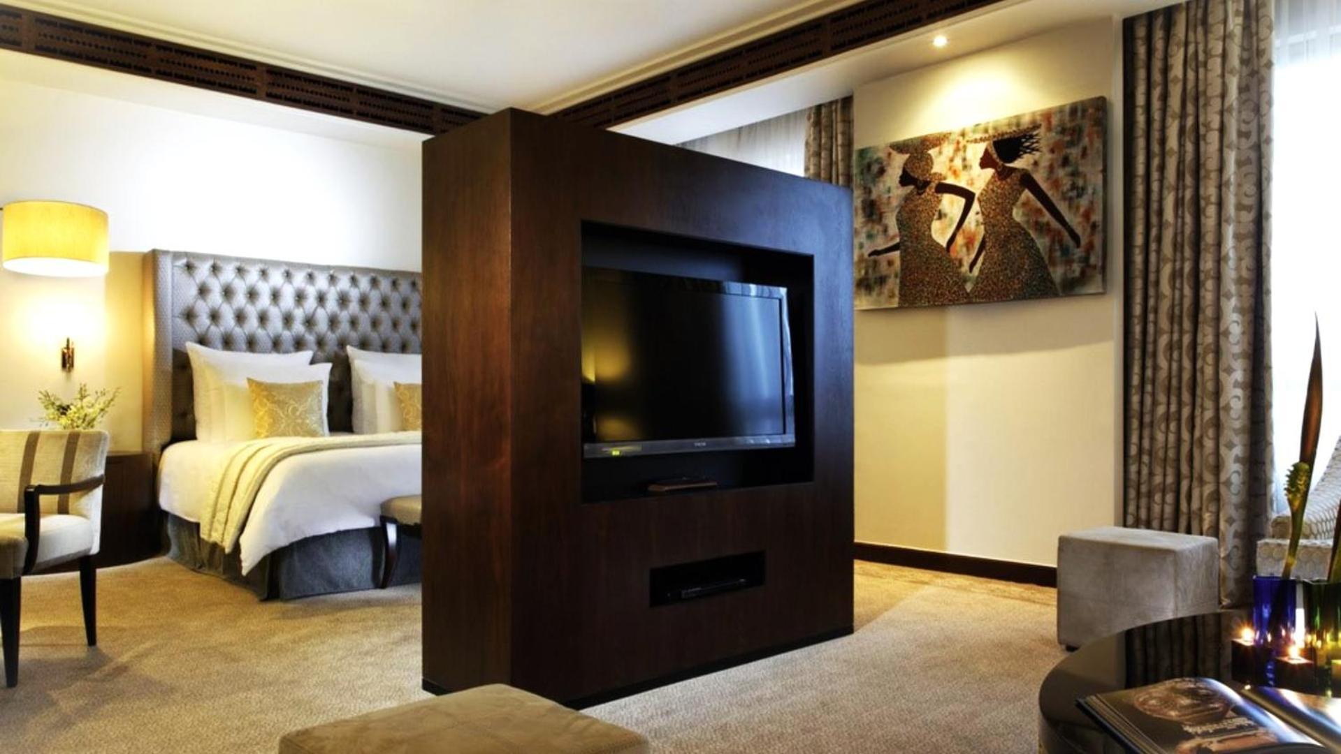 Moevenpick Ambassador Hotel Accra Bagian luar foto