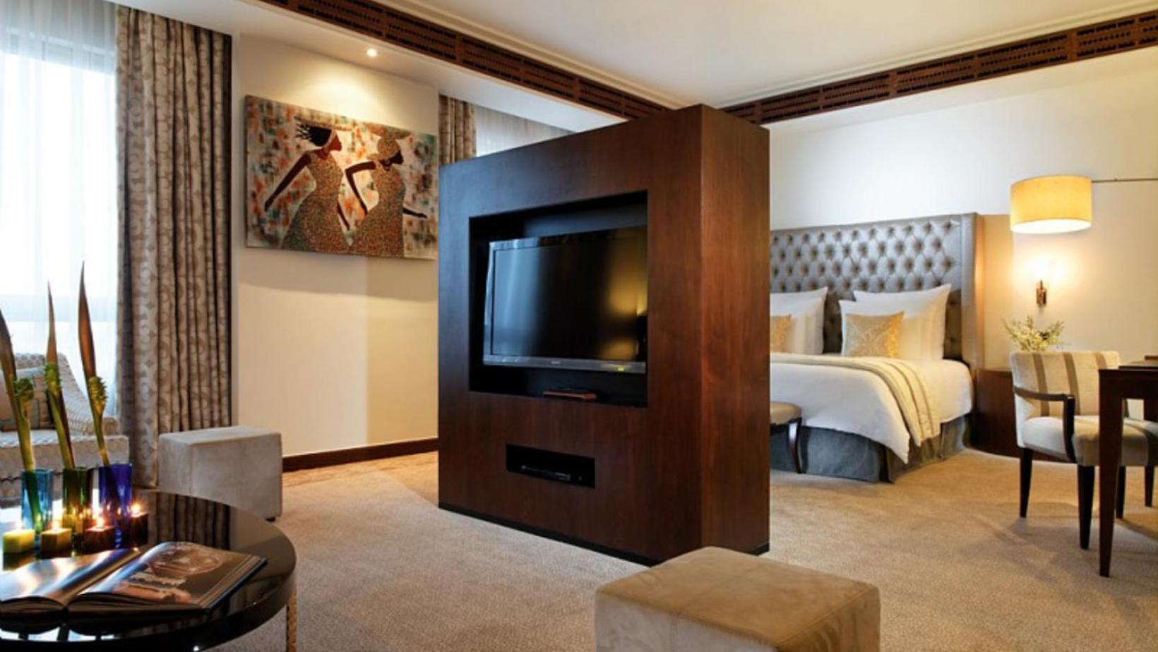 Moevenpick Ambassador Hotel Accra Bagian luar foto