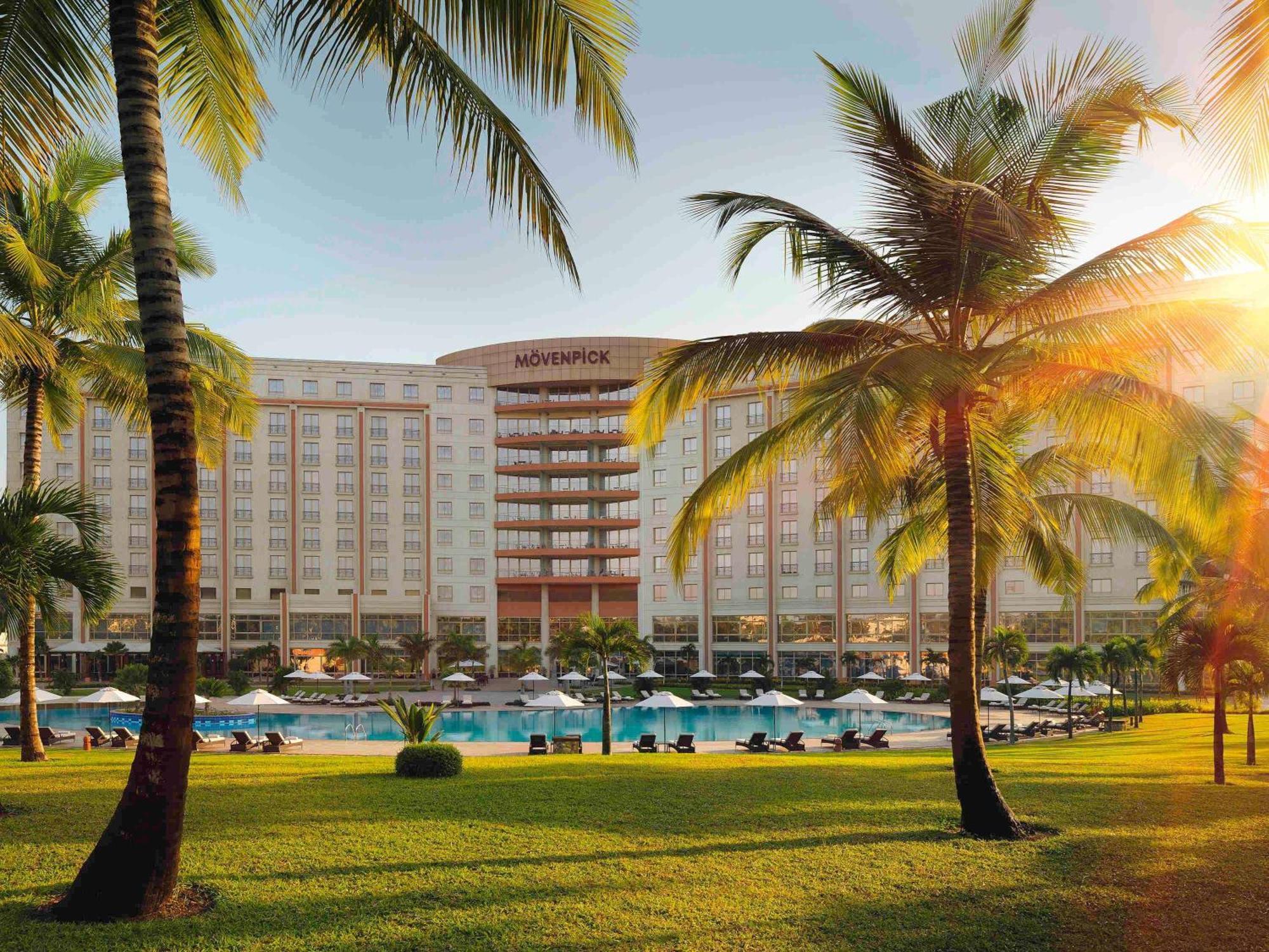 Moevenpick Ambassador Hotel Accra Bagian luar foto