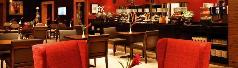Moevenpick Ambassador Hotel Accra Bagian luar foto