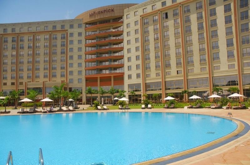 Moevenpick Ambassador Hotel Accra Bagian luar foto