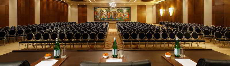 Moevenpick Ambassador Hotel Accra Bagian luar foto