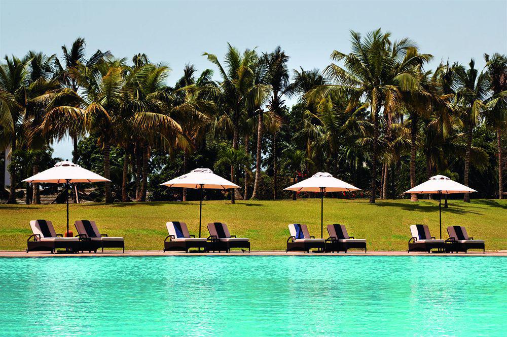Moevenpick Ambassador Hotel Accra Bagian luar foto